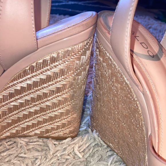Aldo Wedge Heels - Picture 7 of 7